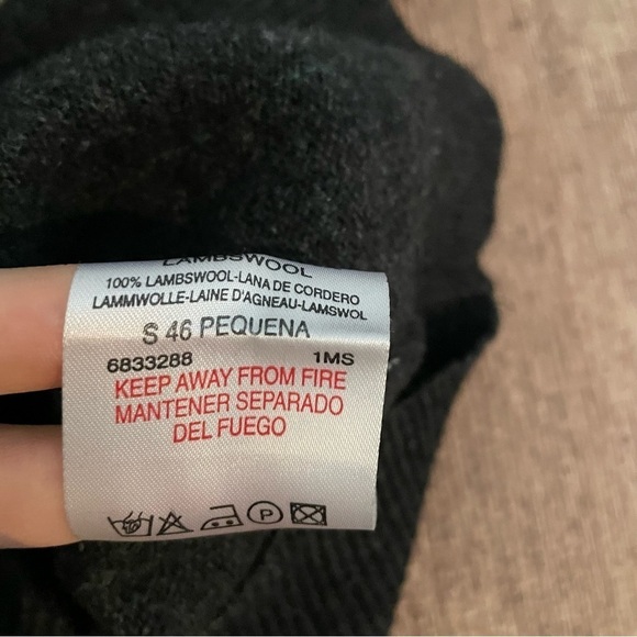 Vuldi 100% Lambs Wool Sweater Size Small - Picture 7 of 7